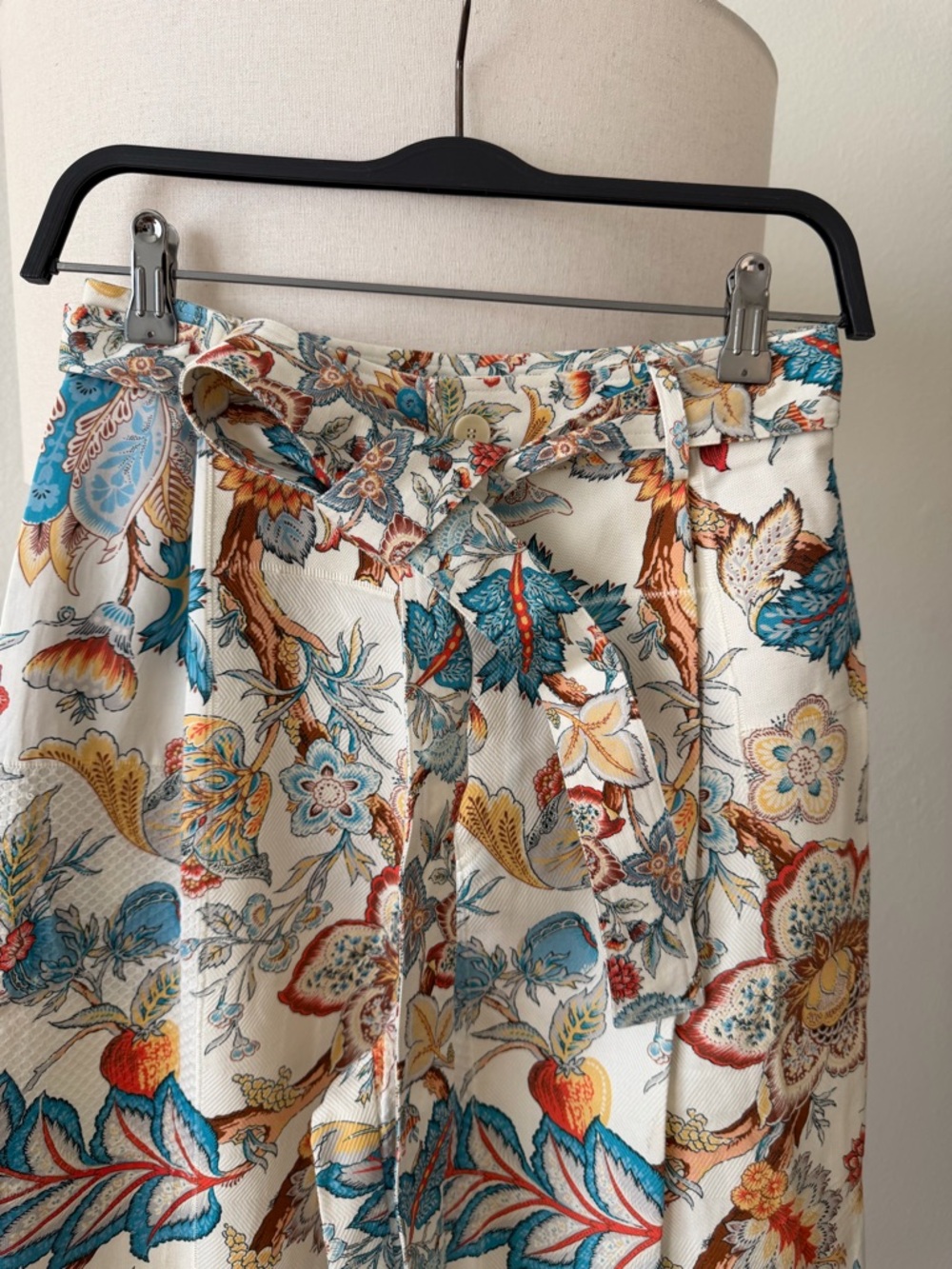 Etro Cream Floral-Paisley Wide-Leg Tie-Waist Pants with Teal and Orange Accents - Picture 5 of 9
